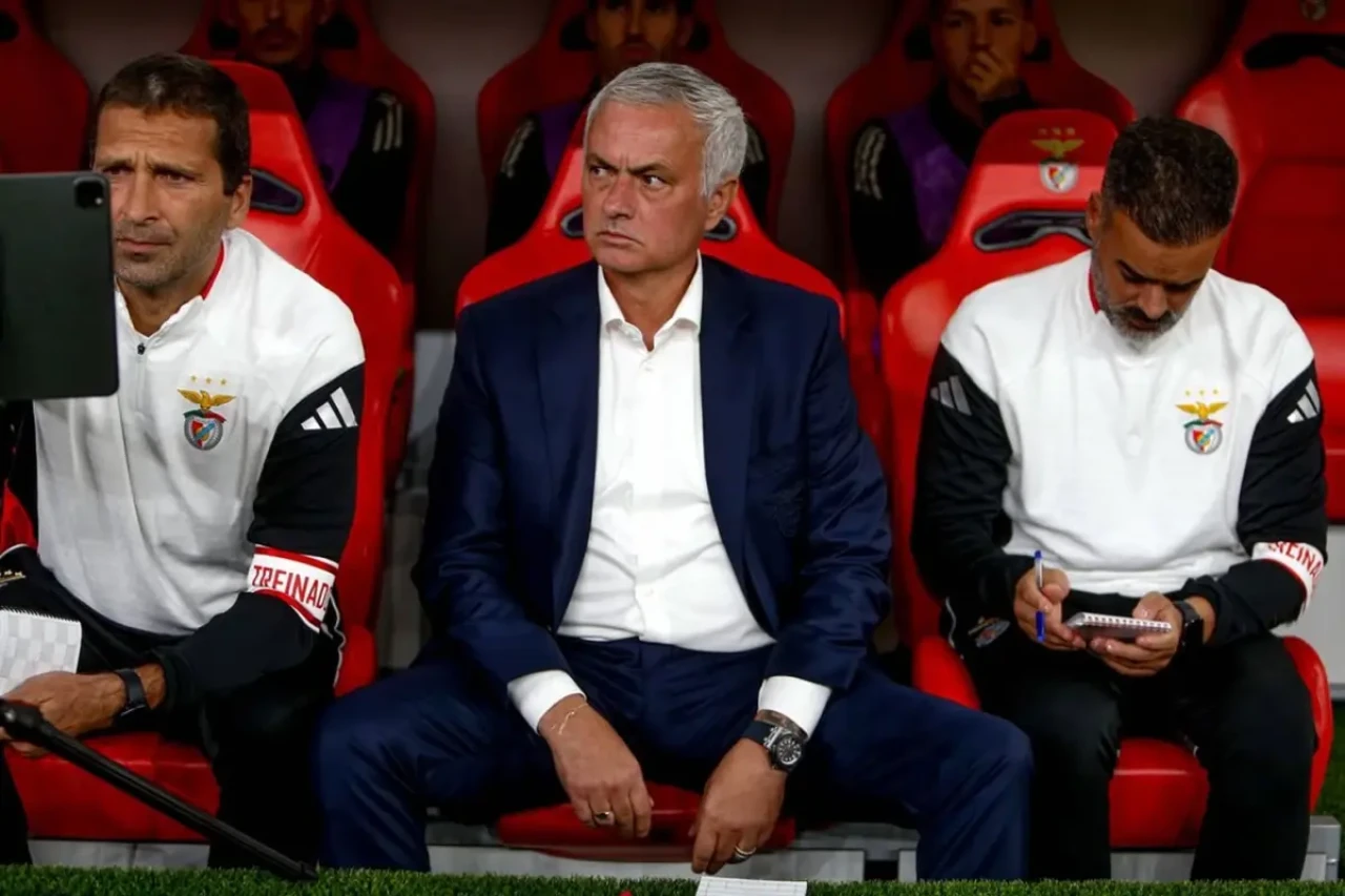 Yıldız futbolcudan olay Mourinho ifşası: Her gece aynı mesajı atıyordu
