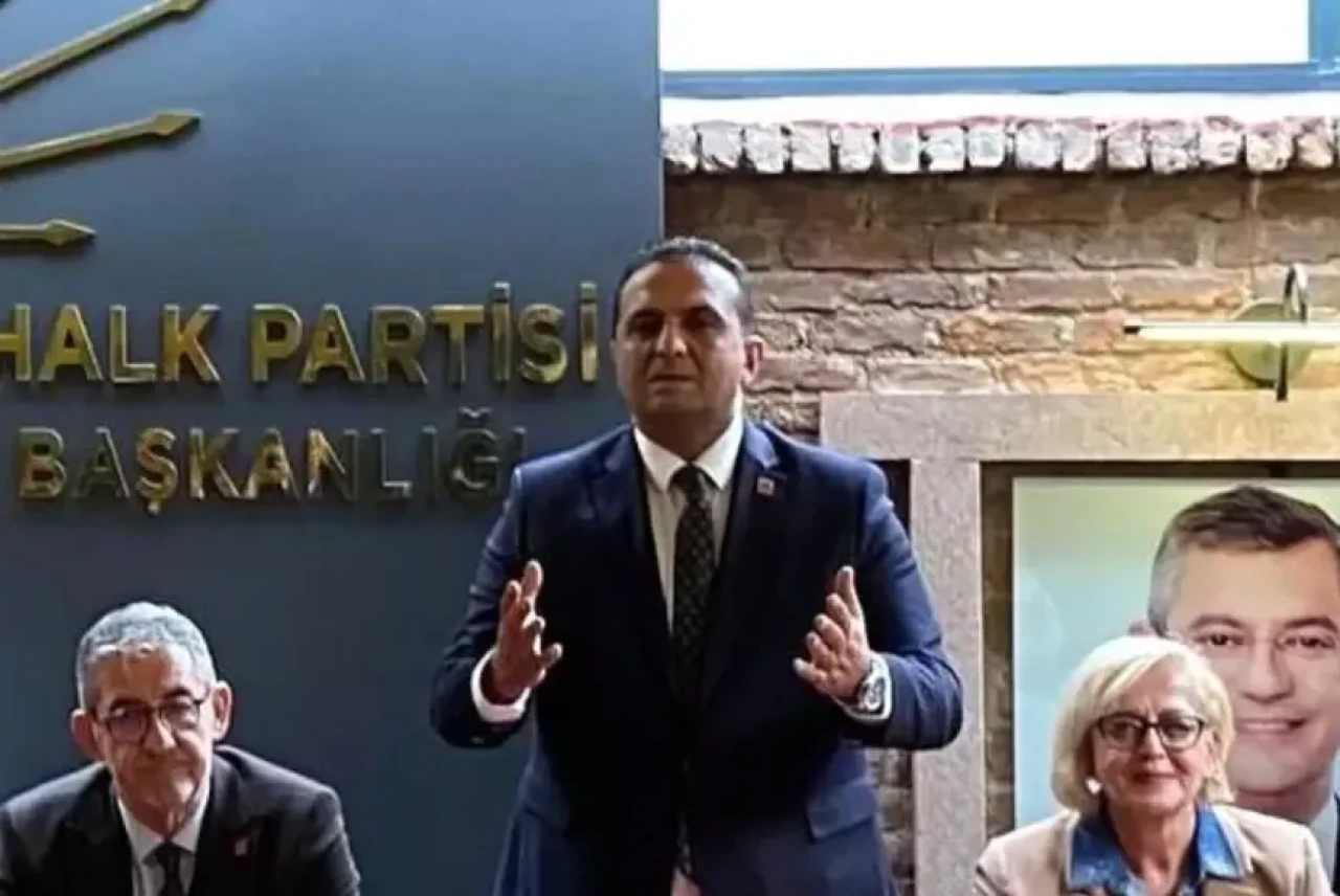 CHP'li Cüneyt Akgül, alaycı paylaşımı nedeniyle görevden uzaklaştırıldı