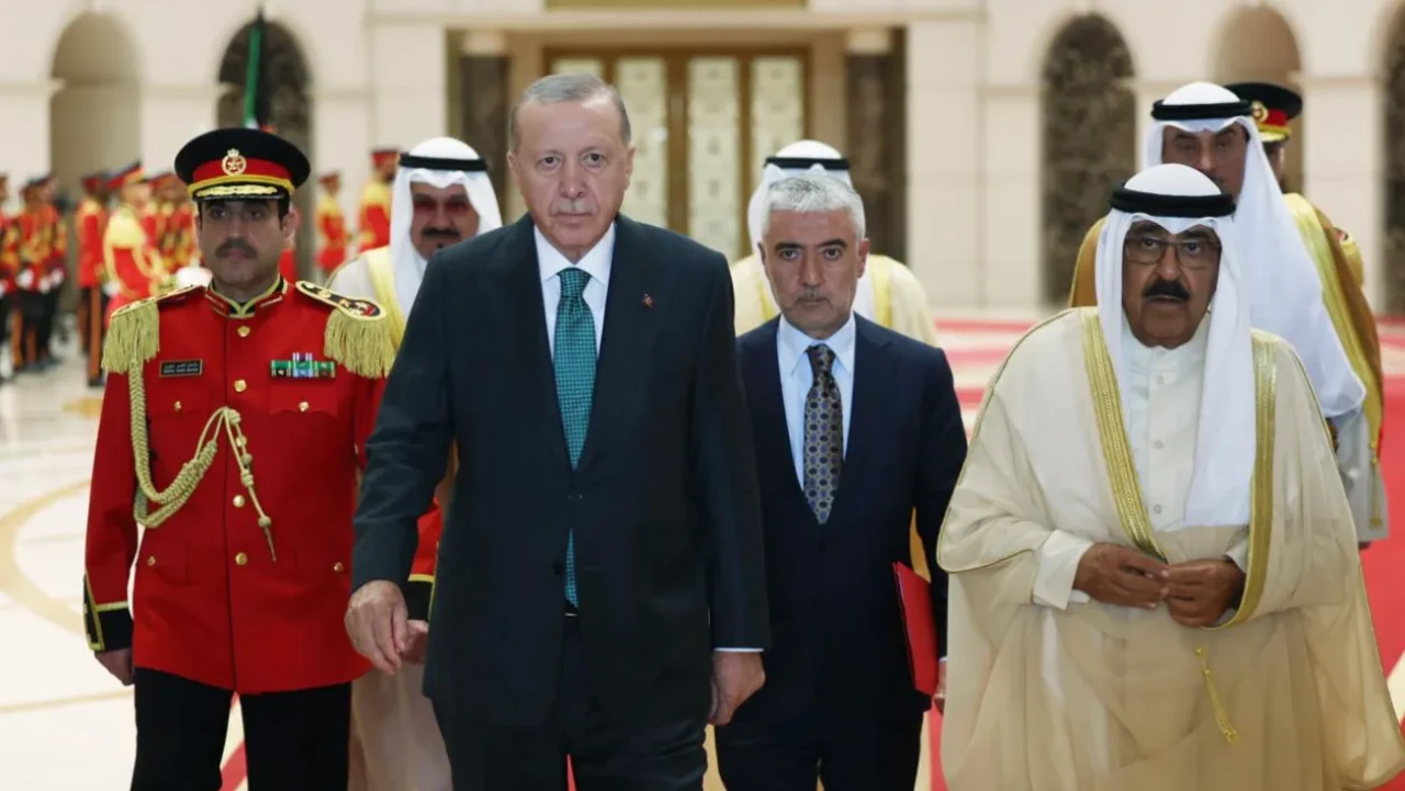 Cumhurbaşkanı Erdoğan'ın 3 günlük Körfez turu başladı
