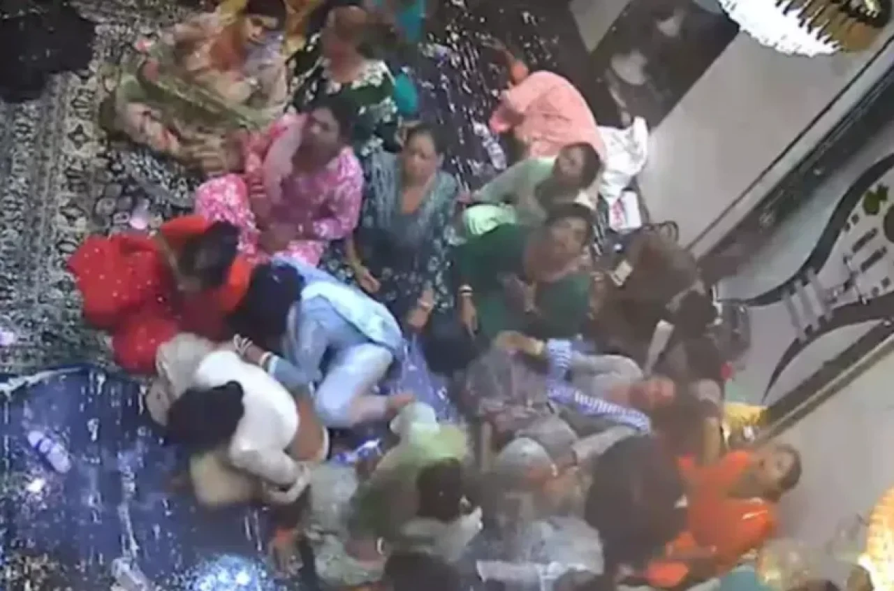 24 Trans birey toplu intihar girişiminde bulundu: Deterjan içtiler!