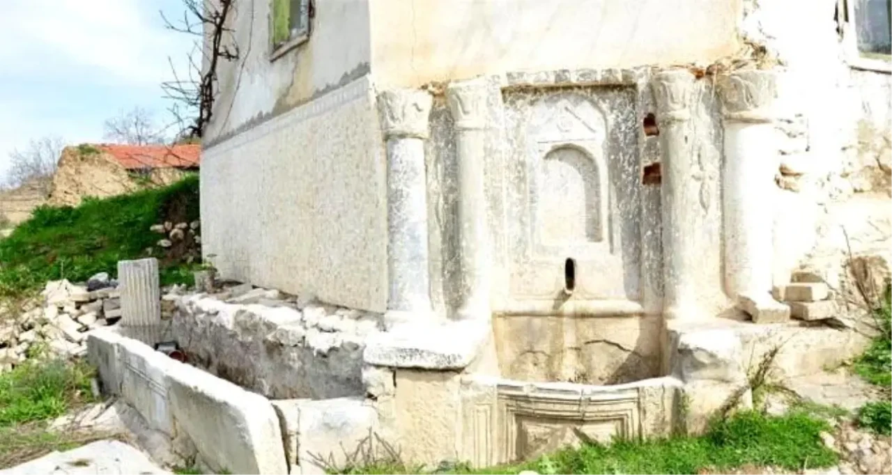 İznik’te Tarihi Bizans çeşmesi tahrip edildi