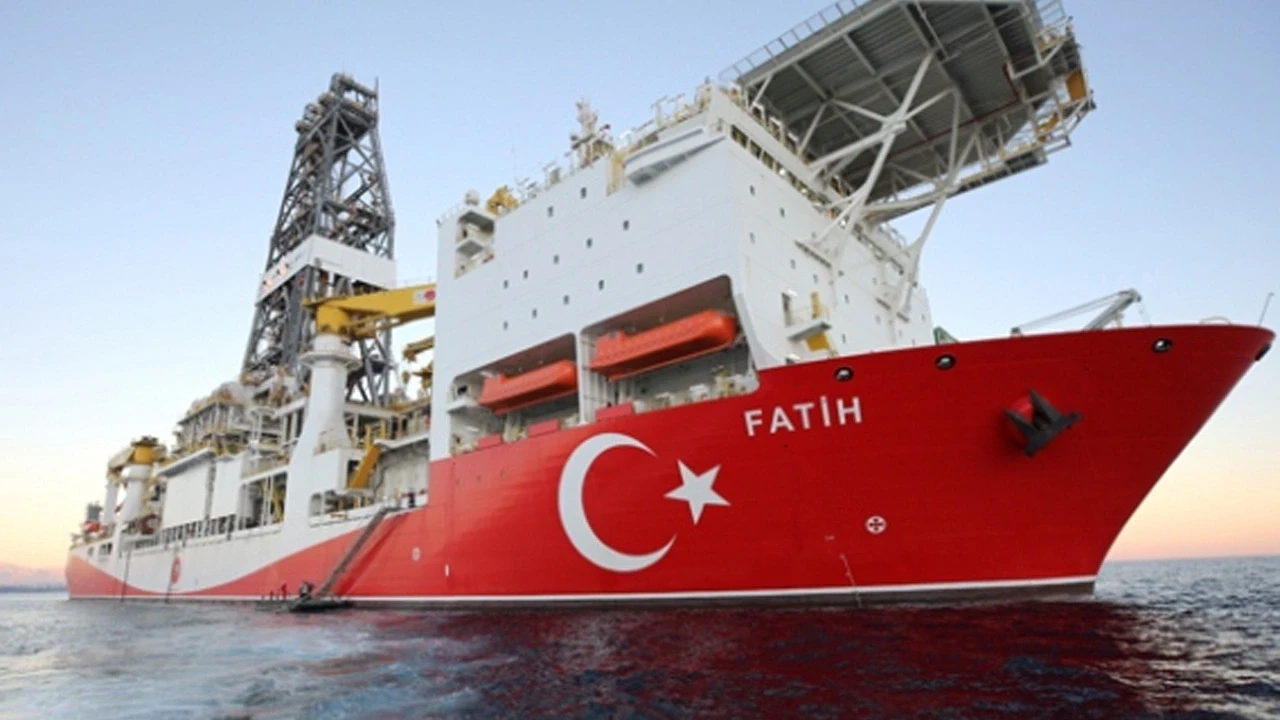 İletişim Başkanlığı: “Sondaj ve sismik araştırma gemileri geri çekilmedi”