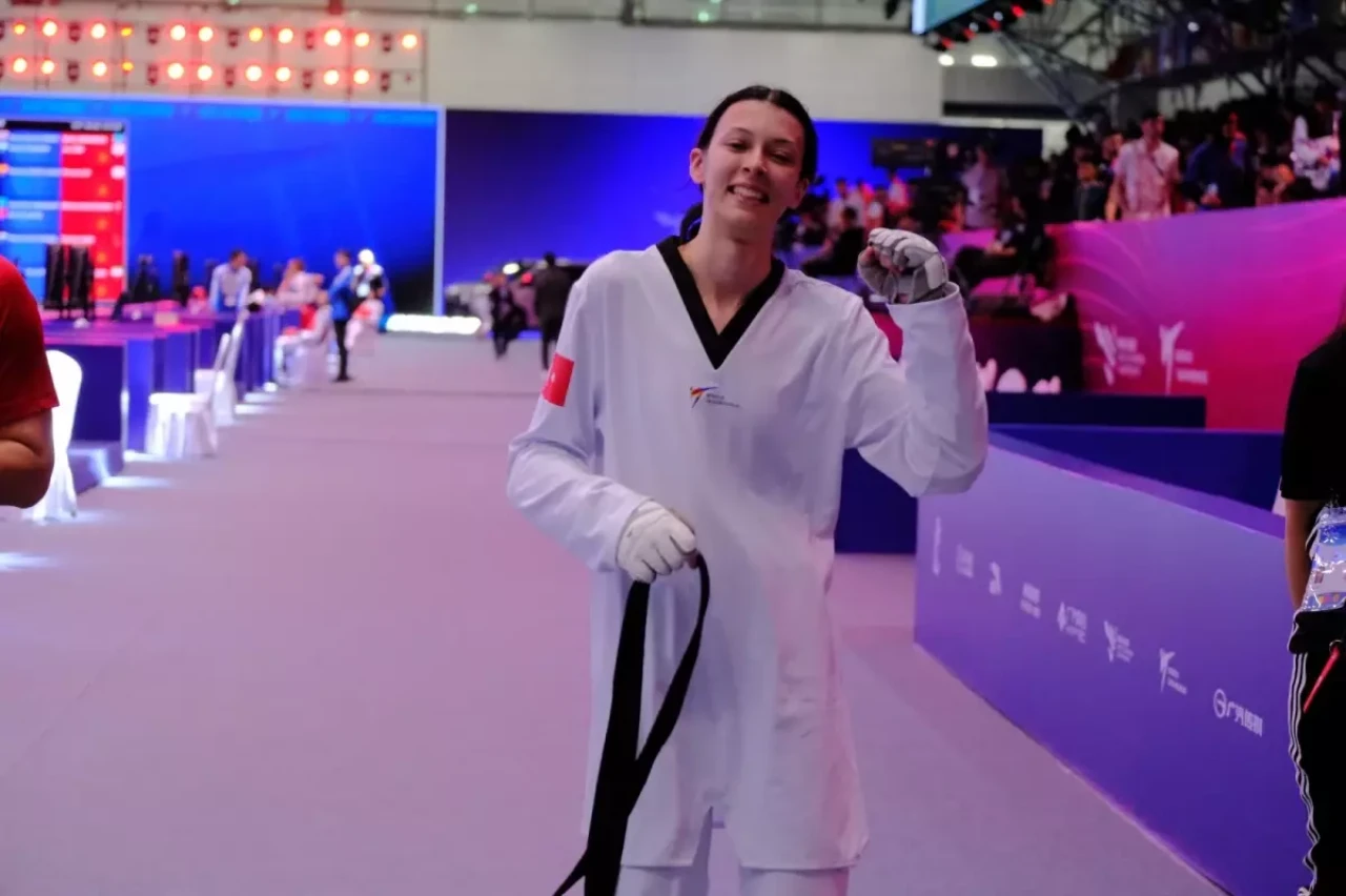 Elif Sude Akgül, Dünya Tekvando Şampiyonası’nda gümüş madalya kazandı