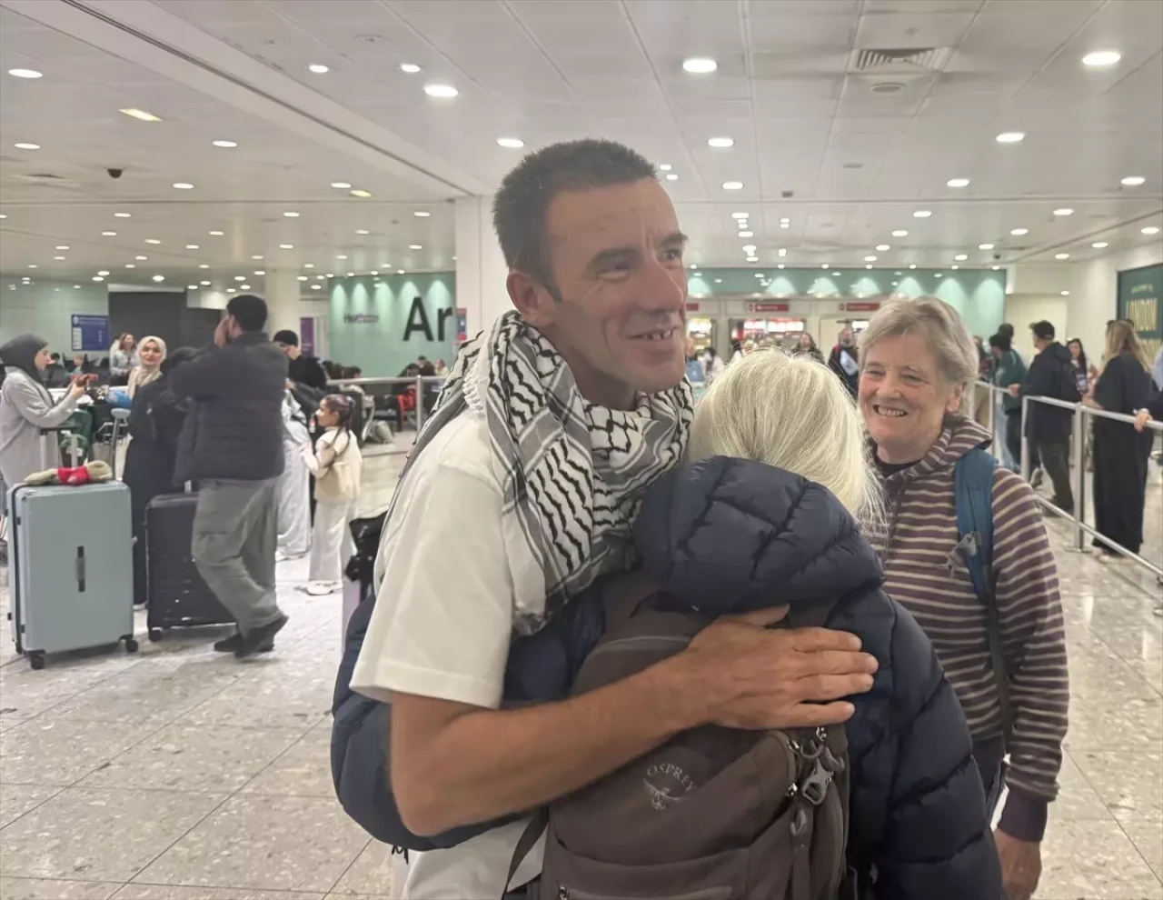 İsrail’in alıkoyduğu 4 İngiliz aktivist ülkelerine döndü: “Gazze halkı için geri geleceğiz”