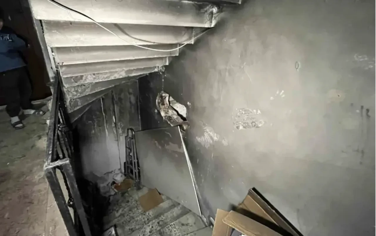 Sultangazi’de kundaklama dehşeti: 10 kişi dumandan etkilendi, 3’ü ağır