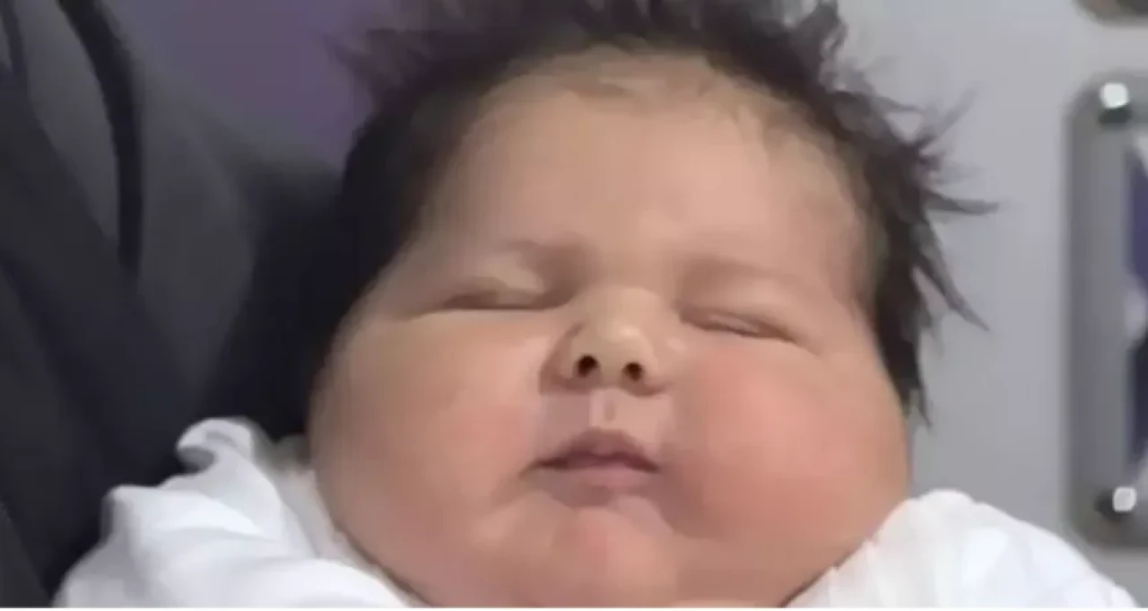 Doğar doğmaz Türkiye rekoru kırdı: 6 kilo 150 gramlık mucize bebek!