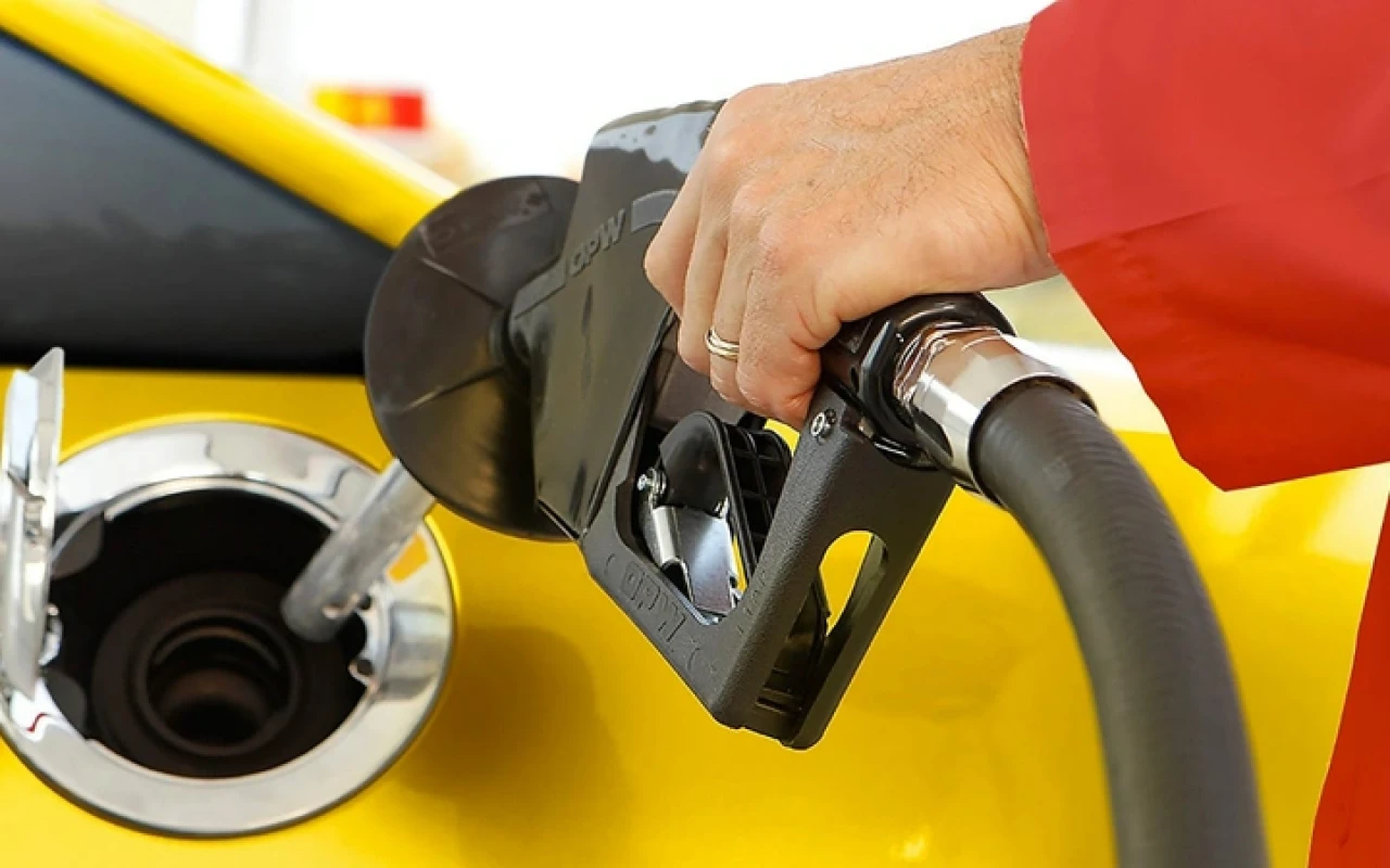 Cumartesi günü tabelaya yansıyacak! Akaryakıta büyük indirim yolda