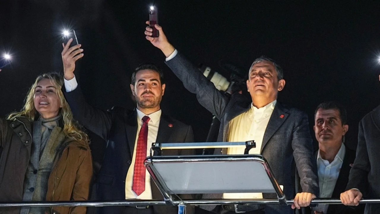 Özgür Özel o belediyedeki iddialarla ilgili Akın Gürlek'e çağrı yaptı