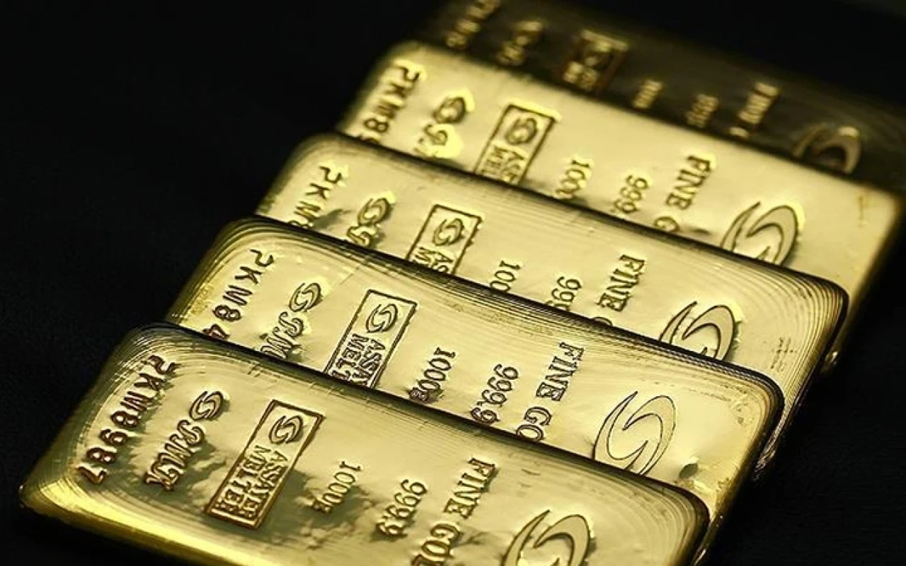 Altın fiyatlarında sert düşüş: Uzmanlardan ‘panik yapmayın’ uyarısı
