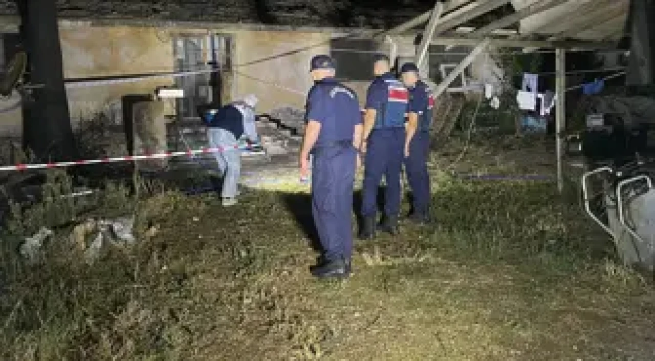 ABD ordusu Pasifik Okyanusu’nda uyuşturucu teknesine ilk saldırısını düzenledi