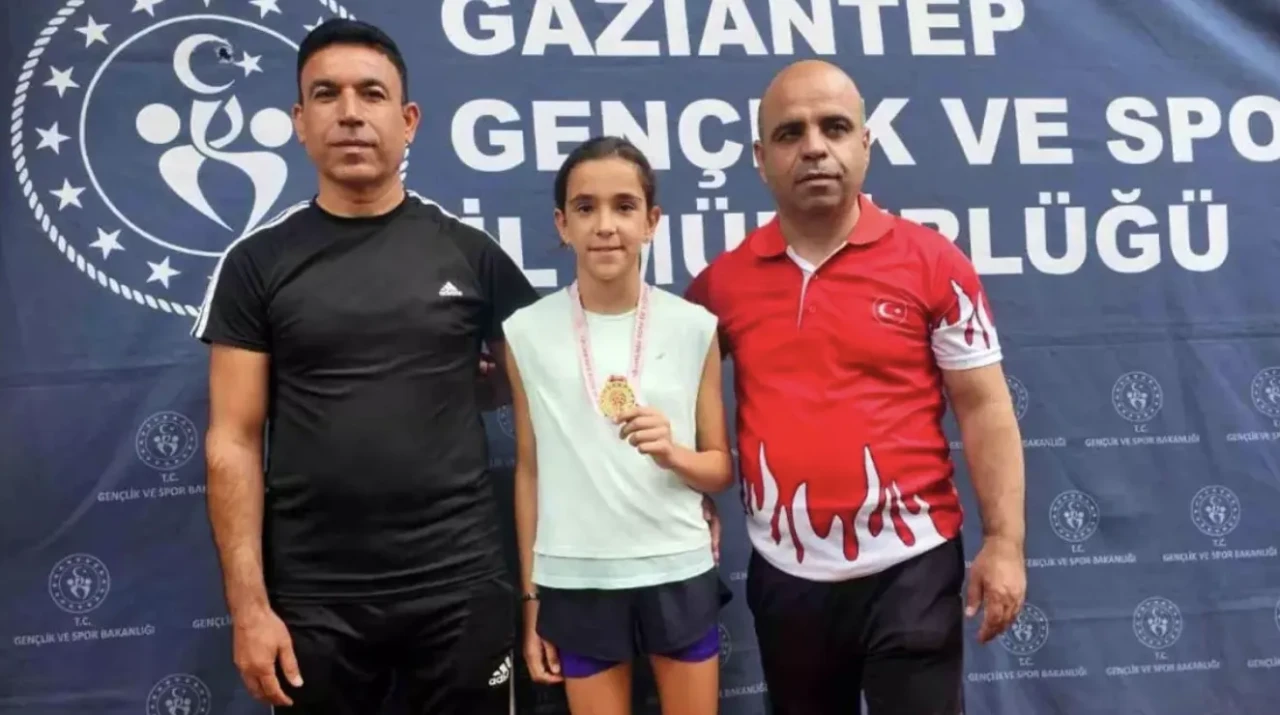 Sabiha Zümra Kılıç, Gaziantep’te 1500 metre il birincisi oldu