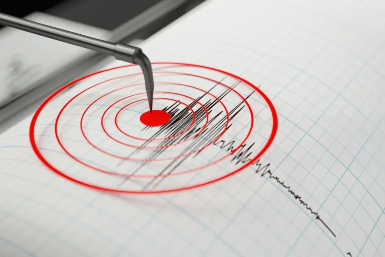Muğla'da korkutan deprem! Çevre illerde de büyük panik yaşandı