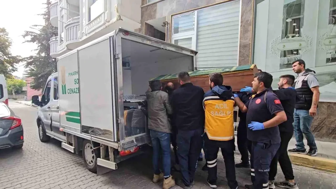 Tadilat sırasında korkunç kaza: Asansör boşluğuna düşen usta hayatını kaybetti