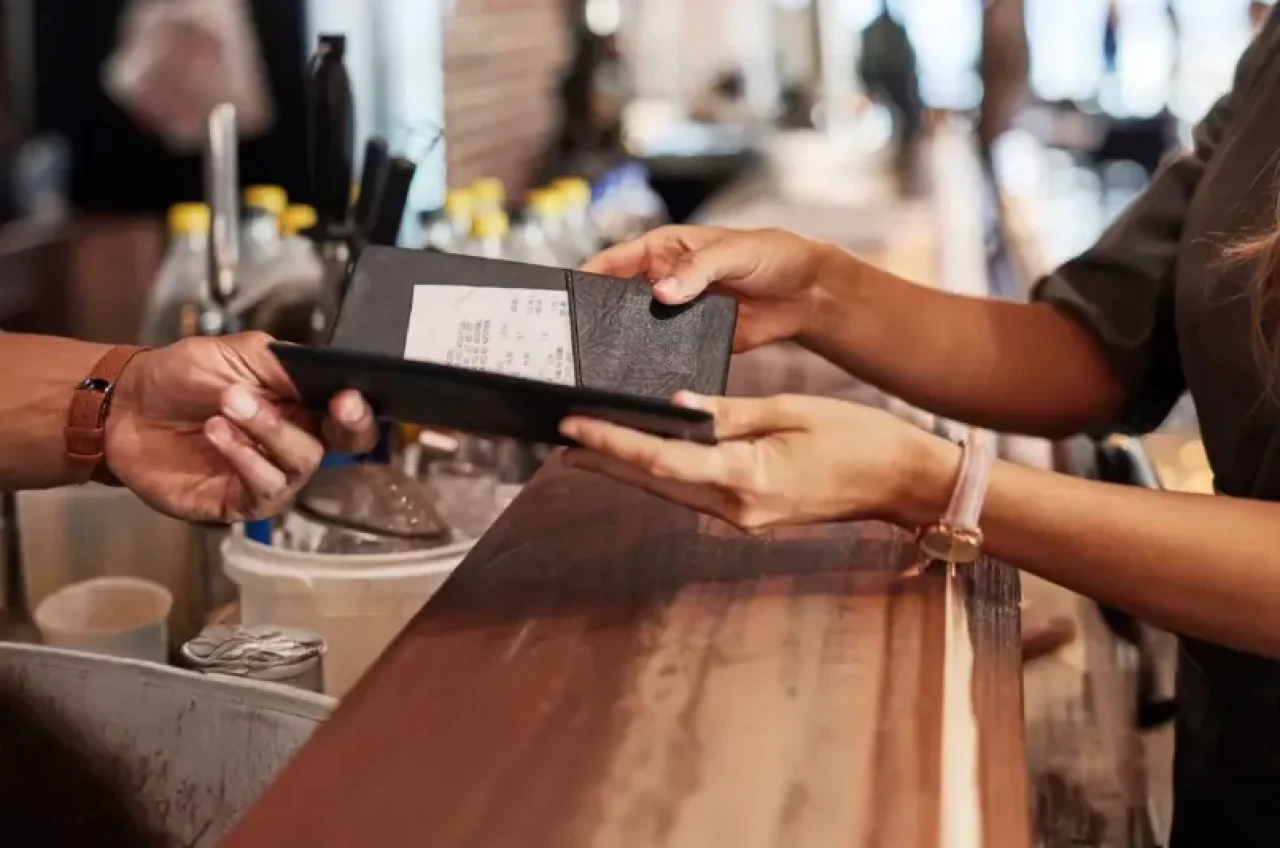 Kadıköy'de yok artık dedirten olay! Hesaba 45 TL'lik şarj ücreti eklediler