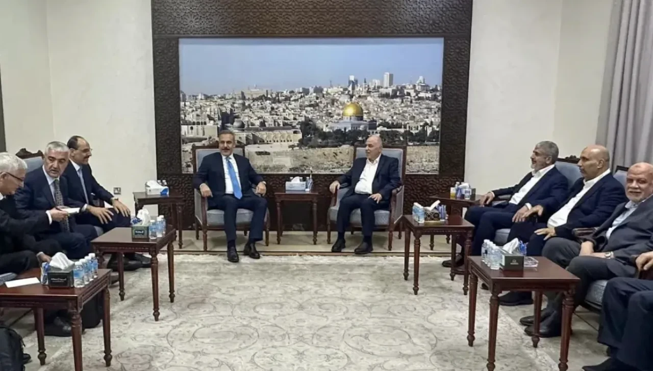 Hakan Fidan, Doha'da Hamas yetkilileriyle bir araya geldi
