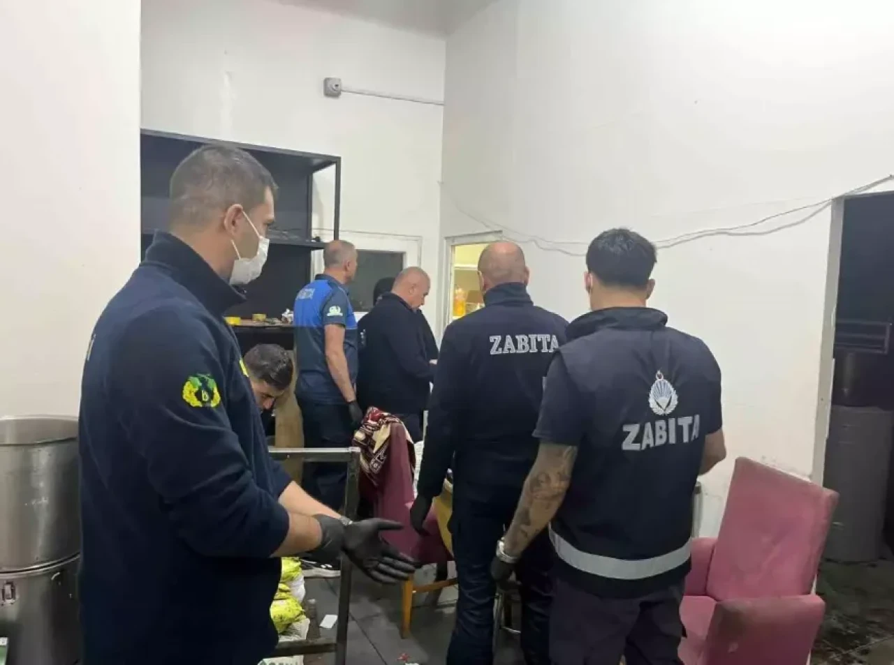 Diyarbakır'da yemek fabrikasına baskın! Hijyen kurallarını ihlal etmişler