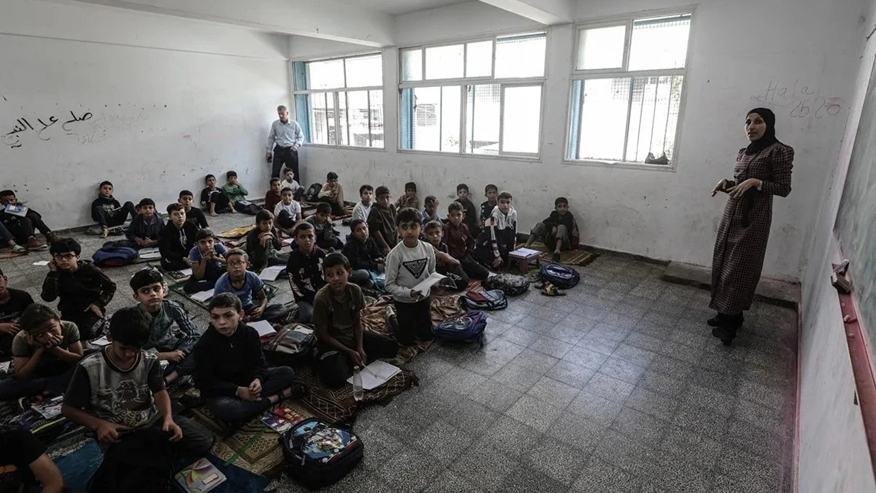 Gazze’de iki yıl sonra yeniden ders zili çaldı