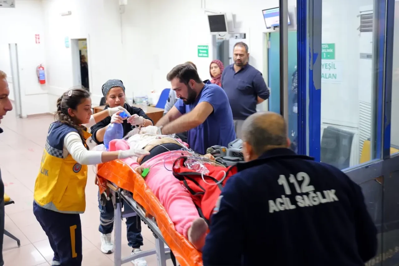 Eski eşini, kayınvalidesini öldürüp üvey kızını yaraladıktan sonra intihara kalkıştı