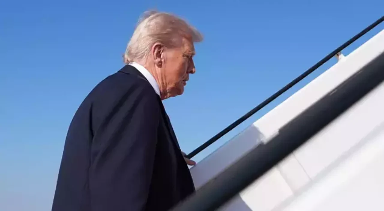 Trump, Şarm El-Şeyh Barış Zirvesi’ne katılmak üzere İsrail’den ayrıldı