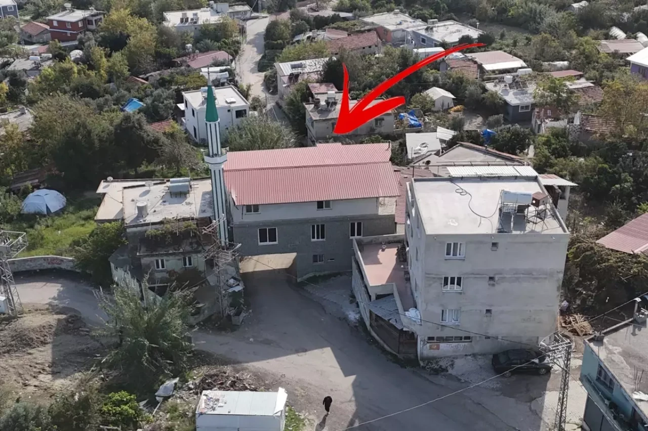 İlçenin en ilginç yapısı! Yanına yaklaşan şaşırıp kalıyor