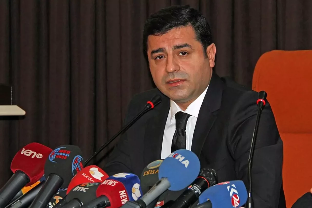 Tahliyesi Beklenen Selahattin Demirtaş'a Hapis İstemi: Duruşma 6 Ocak’a Ertelendi