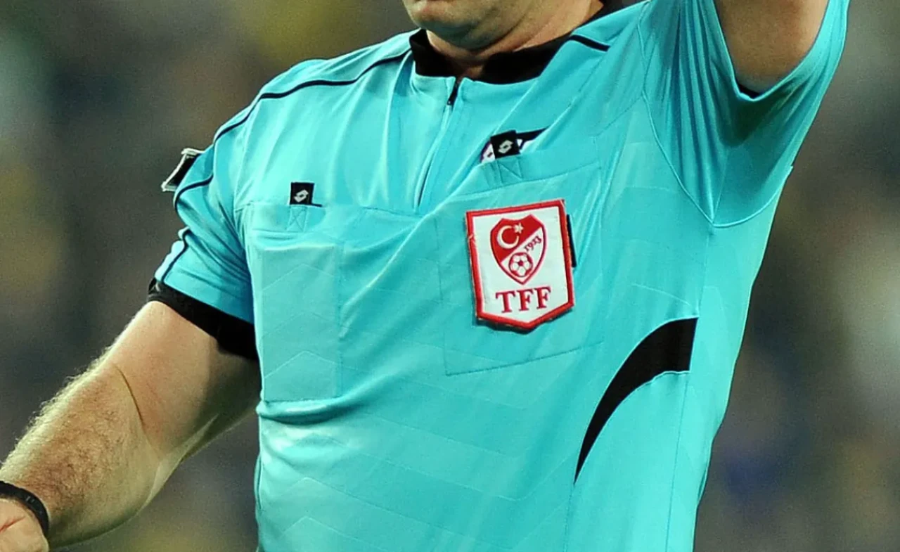 Fenerbahçe-Galatasaray derbisinin hakemi belli oldu