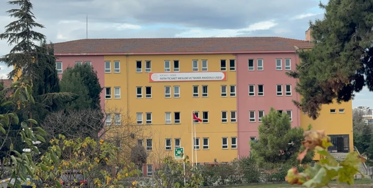 Kocaeli'de 15 öğrenci zehirlendi: Gıda numuneleri inceleniyor