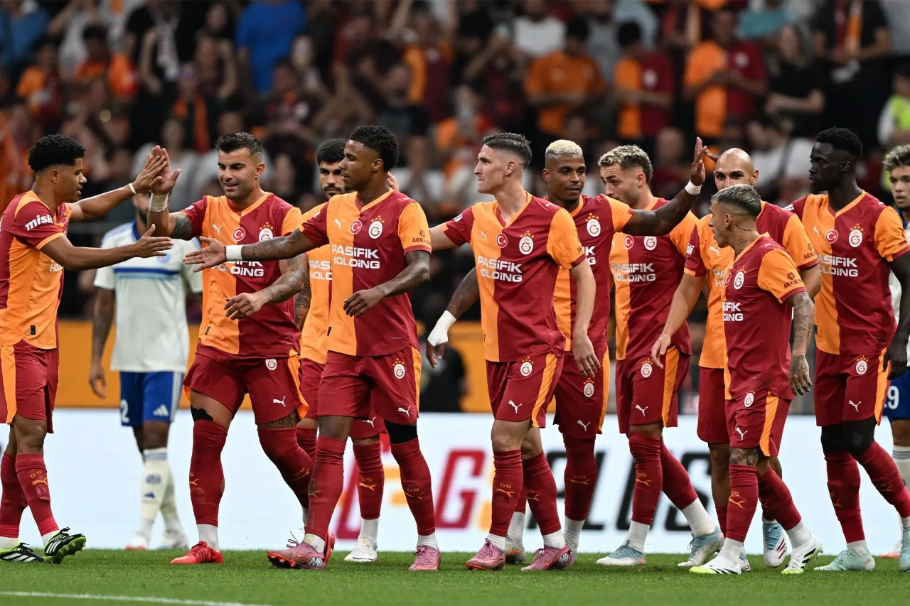 Galatasaray'ın eski yıldızı 31 yaşında futbolu bıraktı