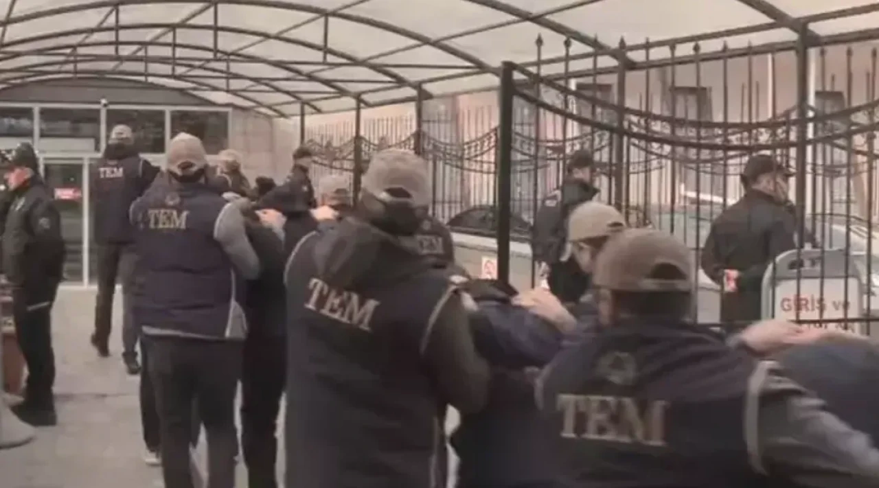 Eskişehir merkezli DEAŞ operasyonu: 16 tutuklama