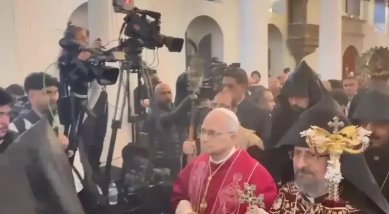 Papa 14. Leo Kumkapı Patriklik Kilisesi'ni ziyaret etti