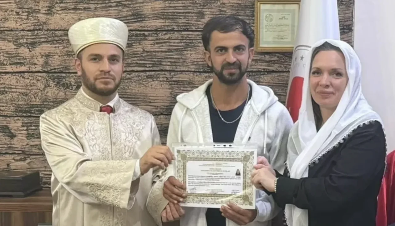 İsveçli Sara Madelen Engman Müslüman oldu