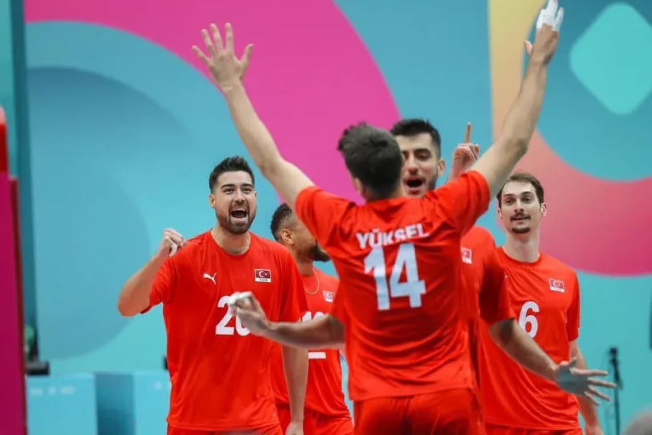 A Milli Erkek Voleybol Takımı, İslami Dayanışma Oyunları'nda finale yükseldi