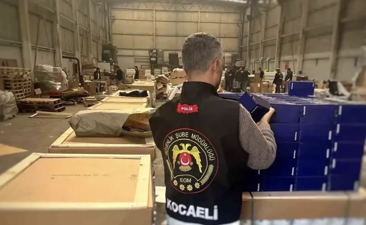 Kocaeli'nde sahte araç parçası operasyonu: 15 milyon lira değerinde ürün ele geçirildi