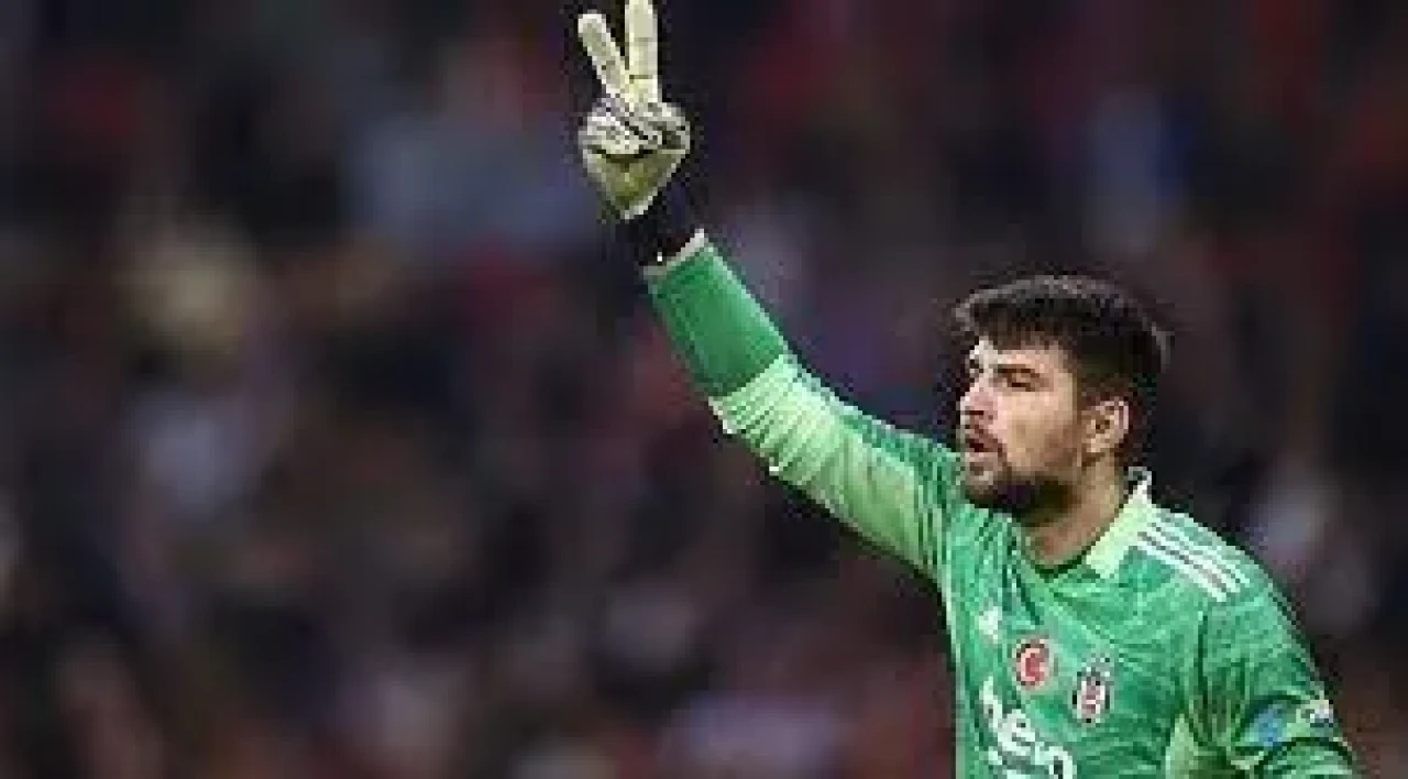 Ersin Destanoğlu kimdir? Kaç yaşında ve nereli? Beşiktaş kalecisinin kariyeri