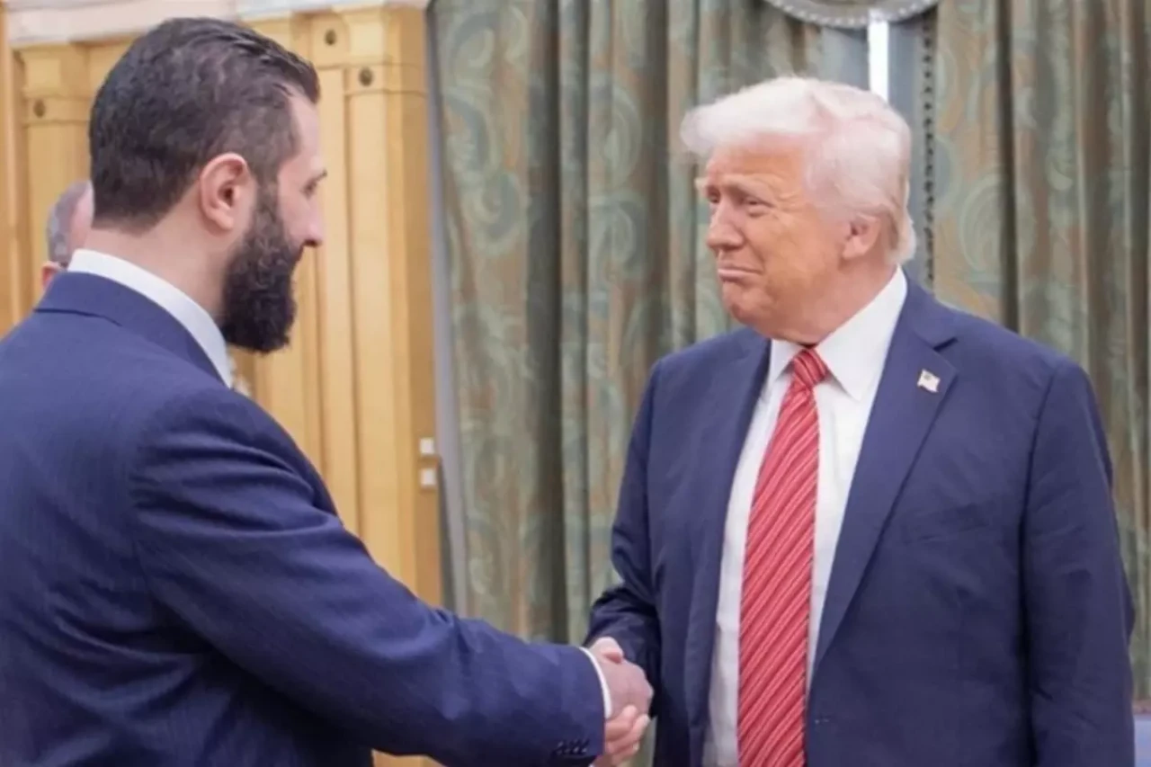 Beyaz Saray'da tarihi buluşma: Trump ve Suriye Lideri Şara ilk kez aynı masada