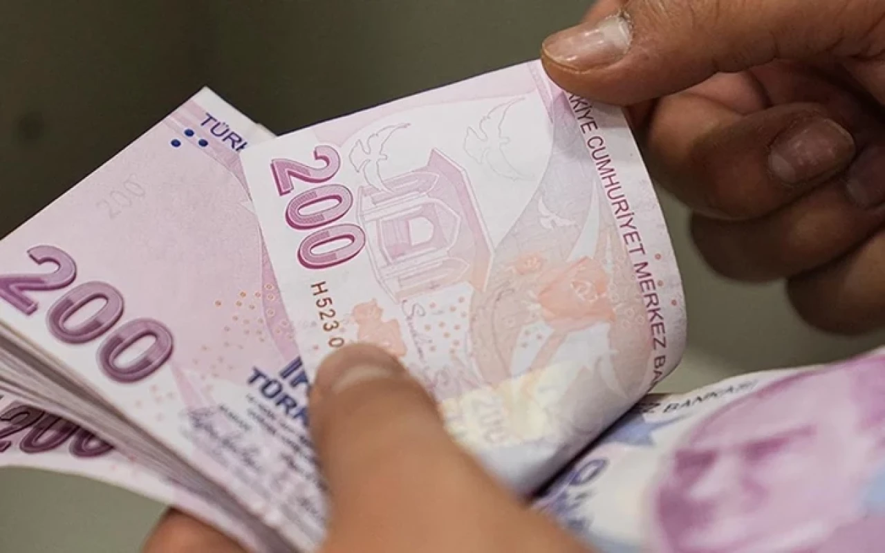 Özgür Erdursun’dan 2026 asgari ücret tahmini geldi