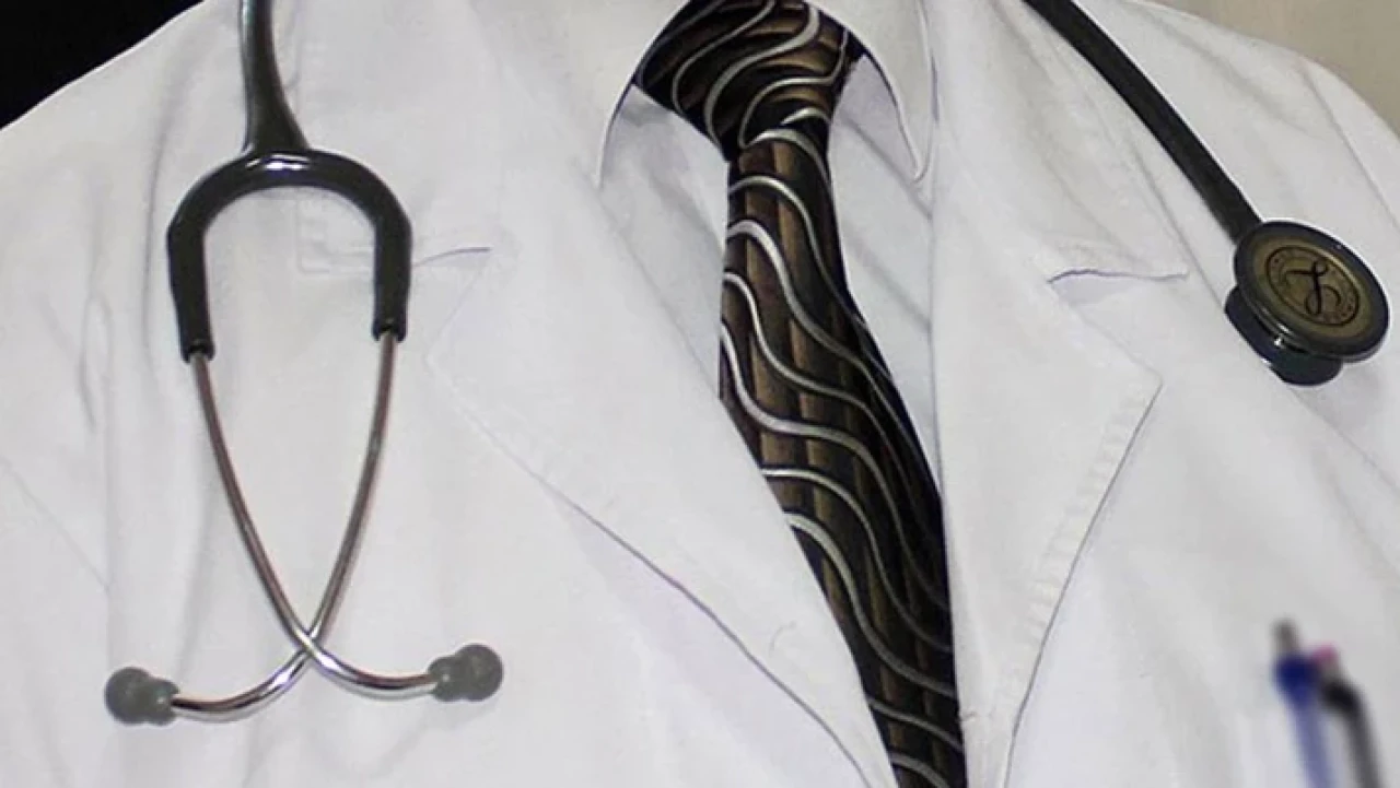 Sağlıkta yeni dönem: Doktorların sosyal medya paylaşımlarına sınırlama geldi