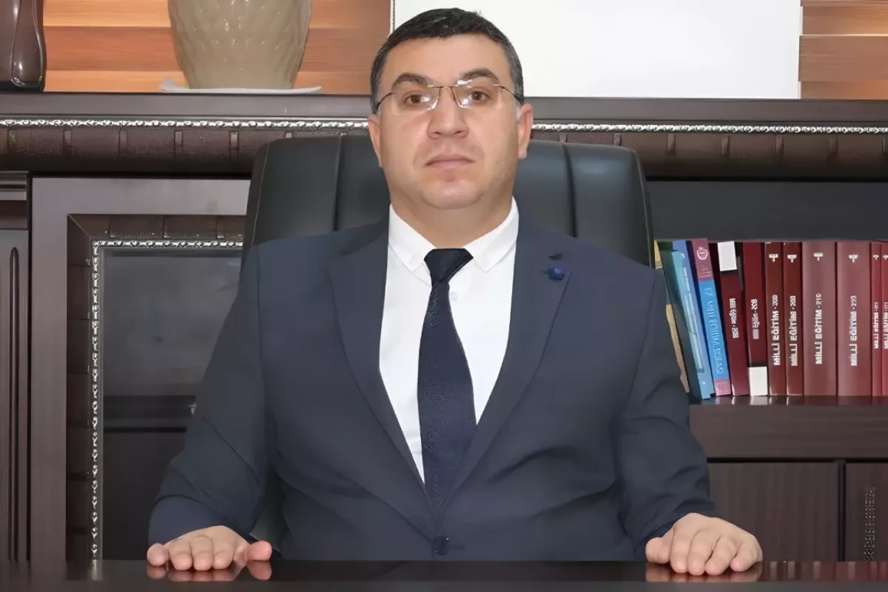 Görevden alınan müdür kendini astı! Skandal kütüphane iddiası