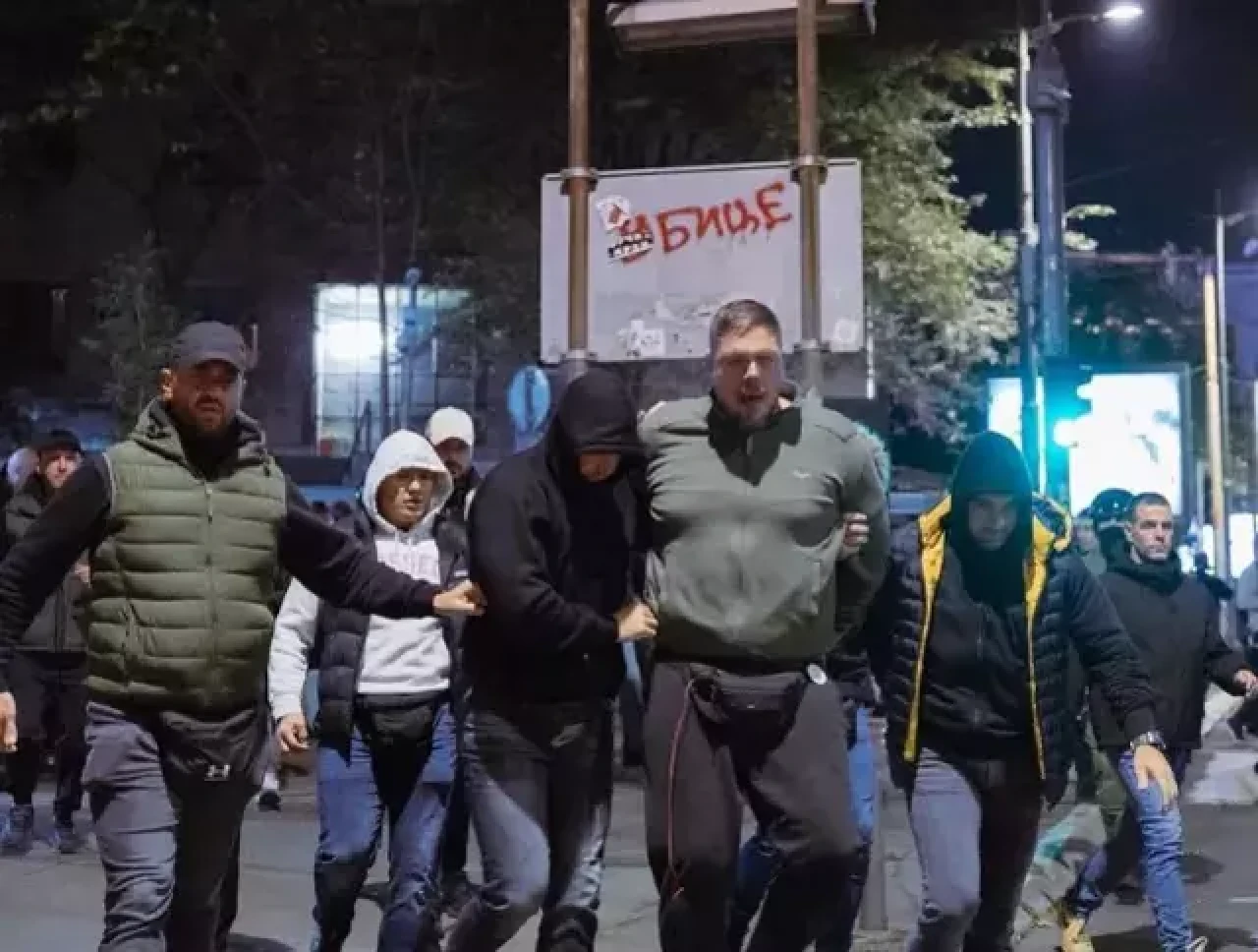 Fenerbahçe’nin eski yıldızına sert müdahale: Ters kelepçeyle tutuklandı