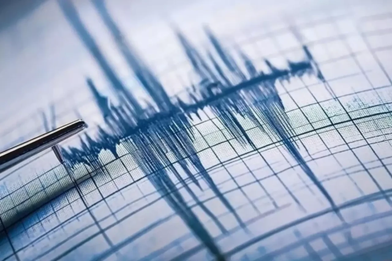 Balıkesir yine sallandı: Sındırgı’da 4.9 büyüklüğünde deprem