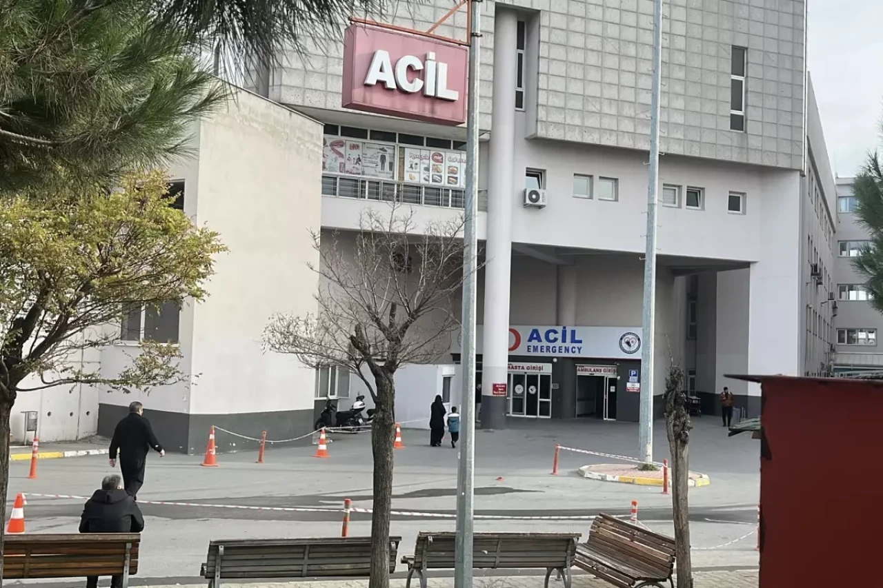 Kantinden tavuk yiyen 14 öğrenci hastanelik oldu