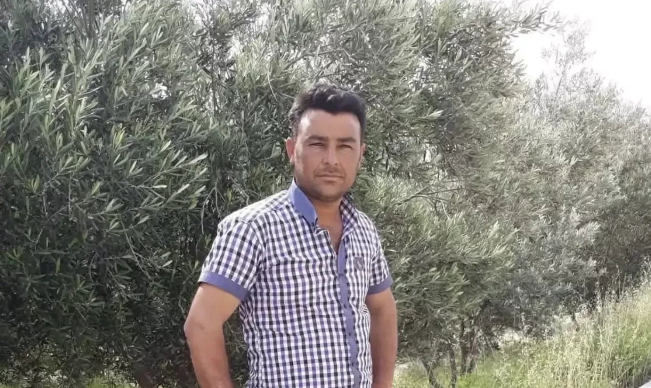 Tarım işçilerini taşıyan midibüs ile otomobil çarpıştı