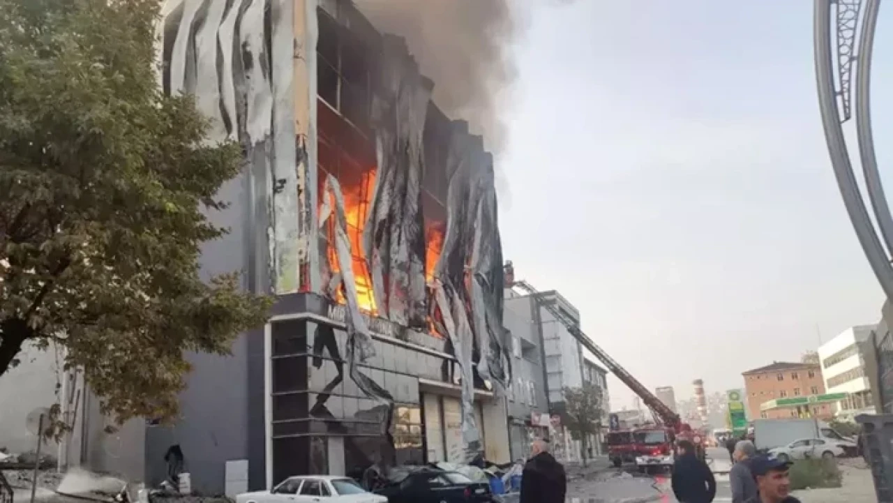 Kocaeli’de parfüm deposunda facia: 6 kişi hayatını kaybetti