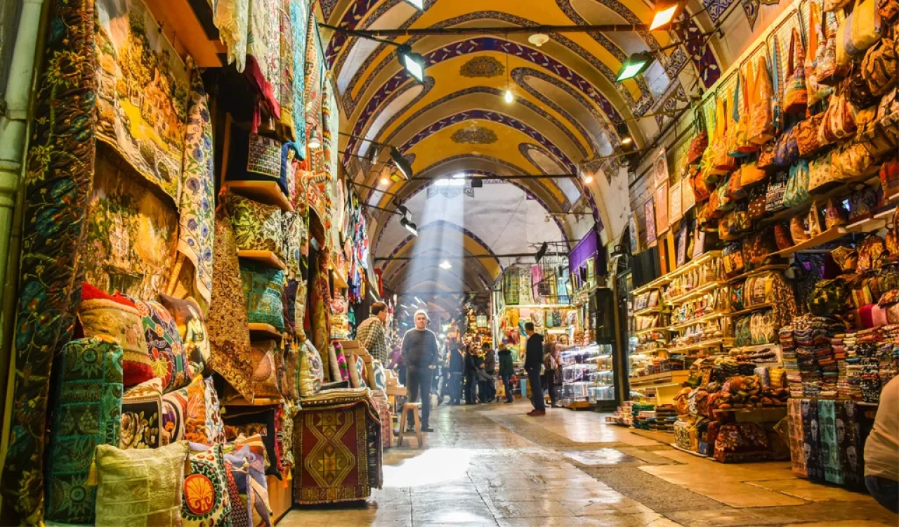 Kapalıçarşı'da büyük operasyon: Çok sayıda gözaltı var