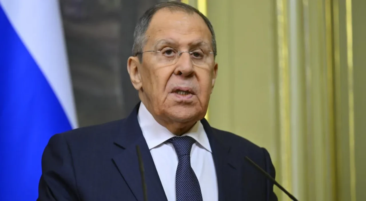 Lavrov: Görüşmelerde Türkiye ve Belarus arabulucu olabilir