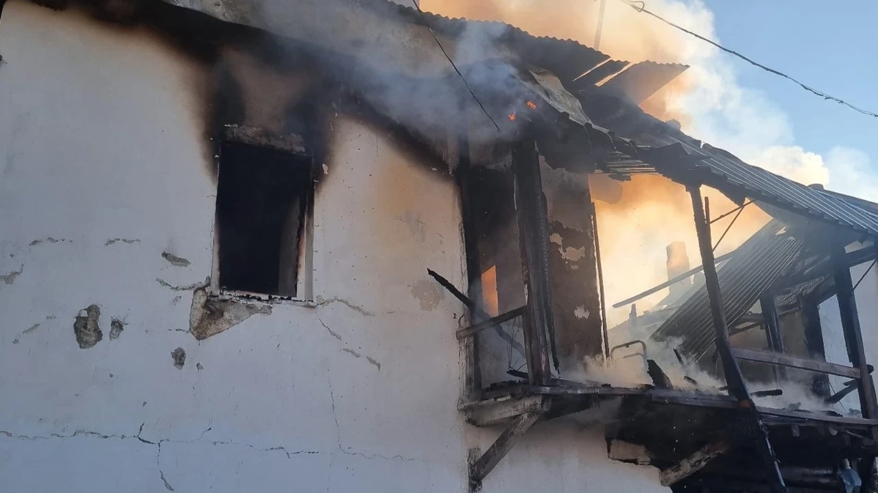 Burdur yangın faciası: Yaşlı çift hayatını kaybetti