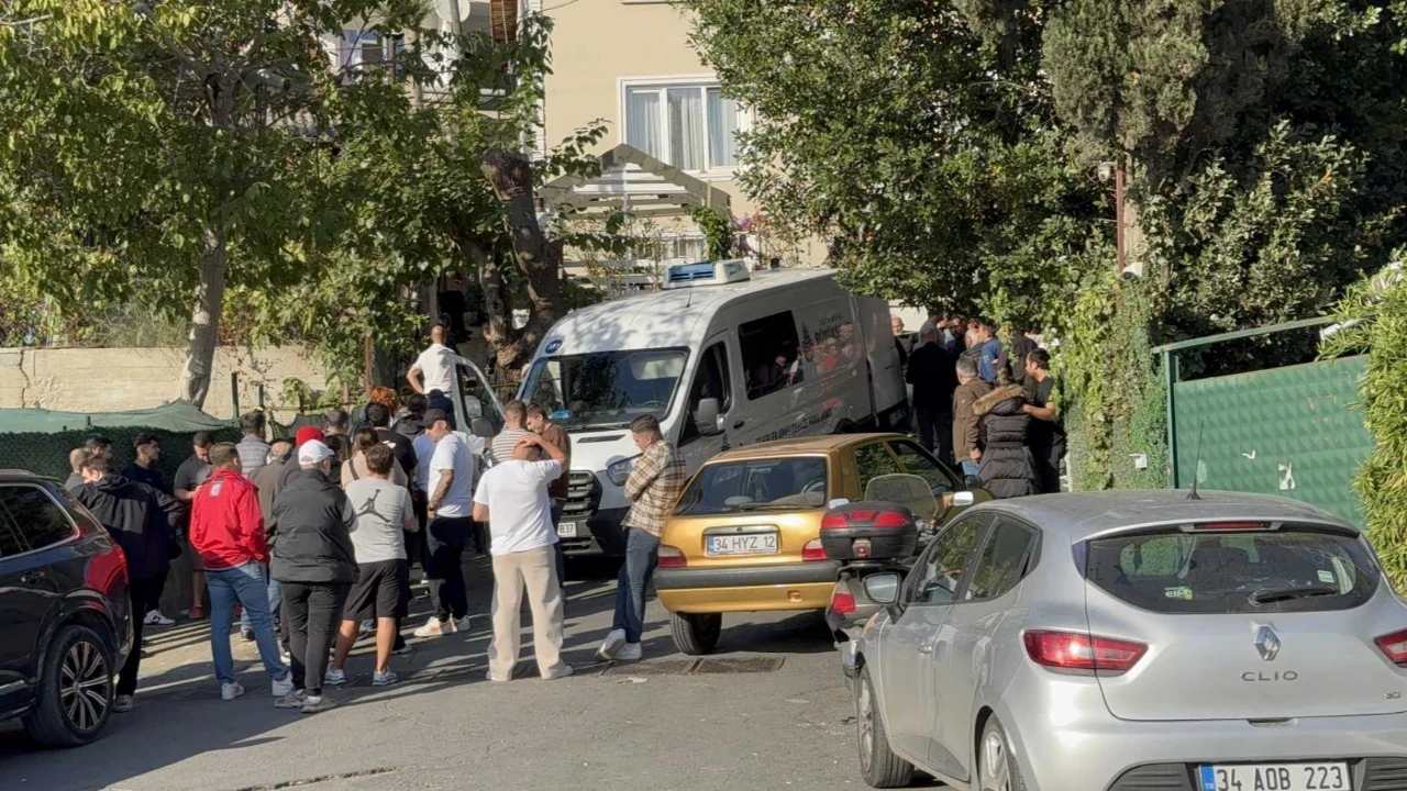 Sarıyer’de iki kişi başlarından vurulmuş halde bulundu