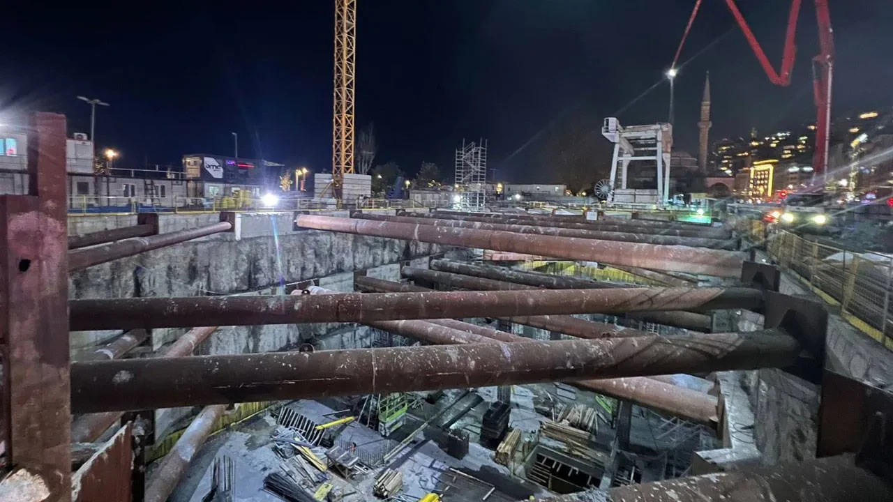 Beyoğlu’ndaki metro inşaatı kazasında iki kişi tutuklama talebiyle mahkemeye sevk edildi