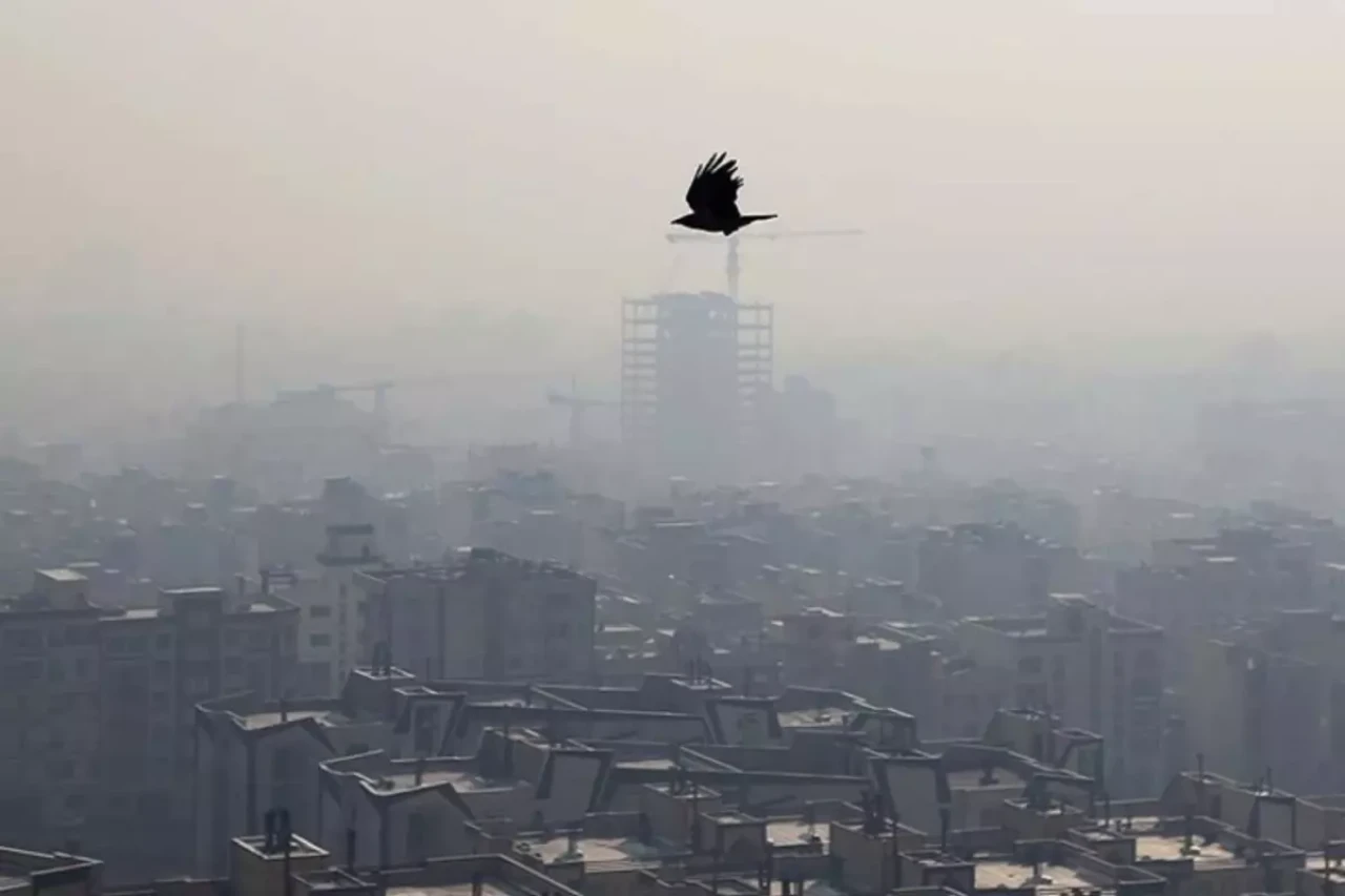 İran’da hava kirliliği eğitimi durdurdu: Okullar 21 Kasım’a kadar tatil edildi