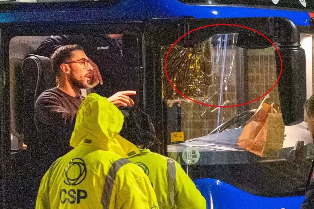 Şampiyonlar Ligi öncesi skandal: Barcelona takım otobüsüne saldırı